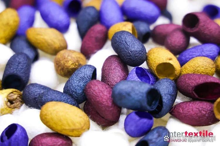 2025 intertextile秋冬面輔料展盛大啟幕 創(chuàng)新材料引領(lǐng)可持續(xù)時(shí)尚新浪潮